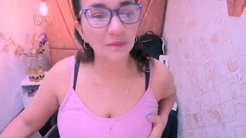 Snapshot of marylinmilf chatting on September 9, 7:47 pm Marylin online show from September 9, 7:47 pm