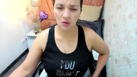 Marylin online show from November 6, 8:12 pm