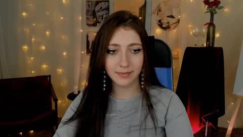 Mary Miller online show from December 17, 10:22 am