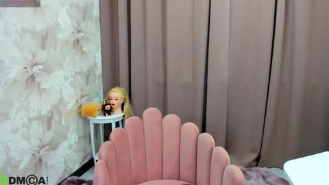 Luucy UTC1 Mon Tue Wed Thu Fri 0500-1130 online show from October 20, 2:38 am