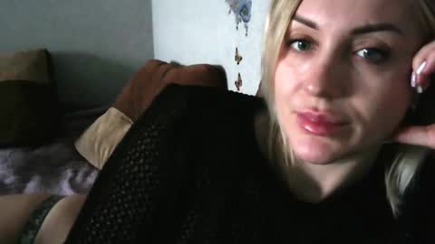 Snapshot of maryyemm chatting on January 14, 10:38 am maryyemm online show from January 14, 10:38 am