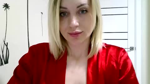 Snapshot of maryyemm chatting on February 27, 8:20 pm maryyemm online show from February 27, 8:20 pm