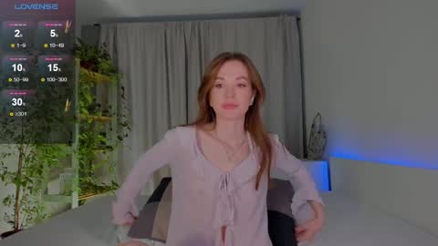 Snapshot of masha_01 chatting on October 12, 1:04 pm masha_01 online show from October 12, 1:04 pm