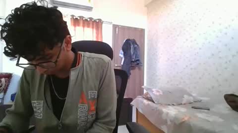 Mask Boy online show from January 7, 4:39 am