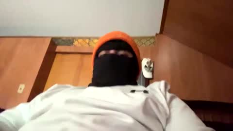 MaskedMan online show from December 23, 3:22 pm