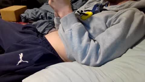 maskedyogaman online show from December 15, 4:19 am