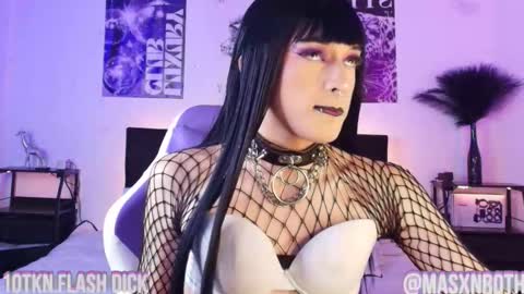 Mason Rothwell   online show from January 8, 10:21 am