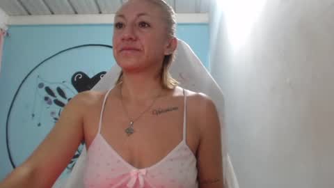 massiel ferreti online show from March 1, 9:46 am