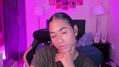 massielhot online show from February 4, 5:50 pm