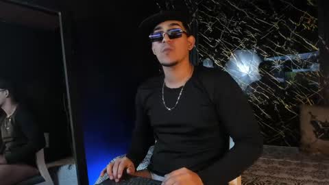 massimo_vidal online show from May 2, 7:41 pm