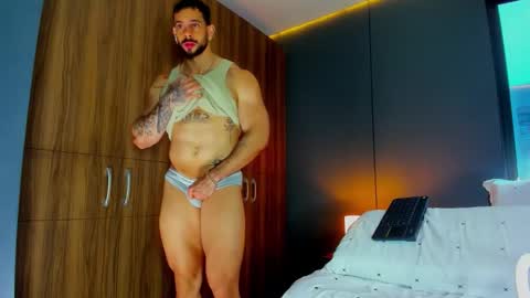 massimo online show from March 31, 3:01 pm