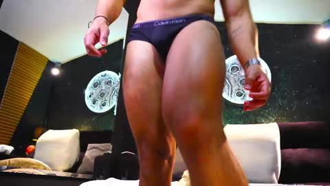 massimowalton2 online show from January 14, 2:58 pm