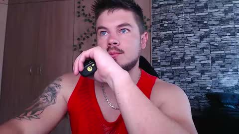 Snapshot of master__blue__eye chatting on October 22, 7:55 am Master Blue Eye online show from October 22, 7:55 am