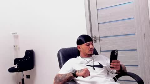 masterchris12 online show from December 4, 8:23 pm