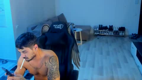 masterchris12 online show from October 28, 10:00 pm