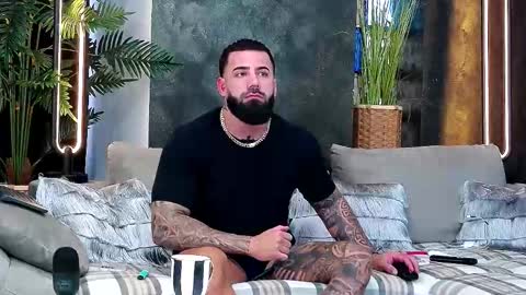 masterkingofmuscle online show from November 17, 7:44 am