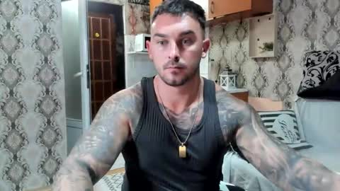 Snapshot of mastermusclejon chatting on September 23, 8:04 pm Jon online show from September 23, 8:04 pm
