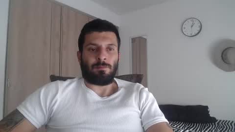 Snapshot of masterofinfatuation chatting on January 20, 9:22 pm   online show from January 20, 9:22 pm