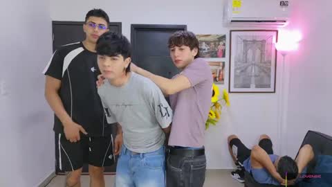 Team Cris Darwin- Fernando- Stiven- David online show from May 20, 11:27 am