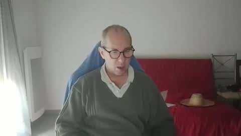 mat11efou online show from October 30, 8:37 am