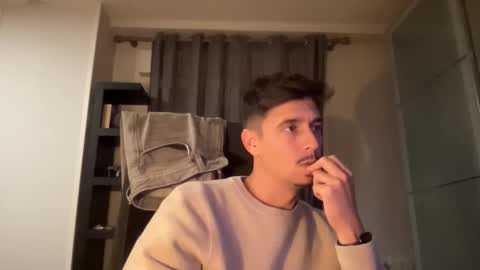 Snapshot of matahavi chatting on October 26, 5:56 pm Aaron online show from October 26, 5:56 pm