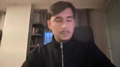 Aaron online show from January 8, 5:08 pm