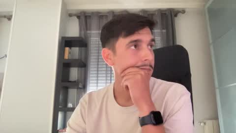 Snapshot of matahavi chatting on September 26, 4:26 pm Aaron online show from September 26, 4:26 pm