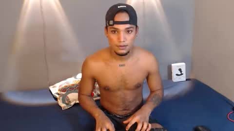 Mateo and Noah online show from April 24, 8:33 pm