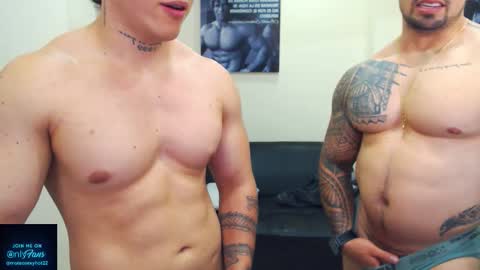 Snapshot of mateosexyhot22 chatting on October 3, 10:40 pm Mateo online show from October 3, 10:40 pm
