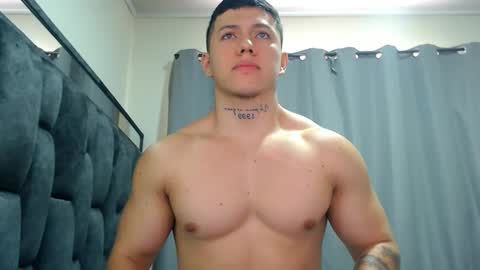 Snapshot of mateosexyhot22 chatting on October 13, 3:58 pm Mateo online show from October 13, 3:58 pm