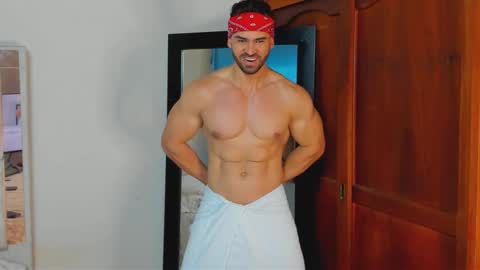 mathews_smith online show from September 25, 12:56 pm