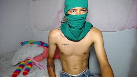 Snapshot of matias18__ chatting on October 8, 4:57 pm matias18__ online show from October 8, 4:57 pm