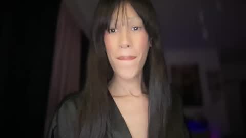 MOLLY MILLS online show from January 16, 2:09 am