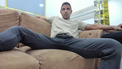 ANDRES online show from February 18, 1:33 pm