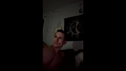 matthewc281 online show from April 4, 7:26 am
