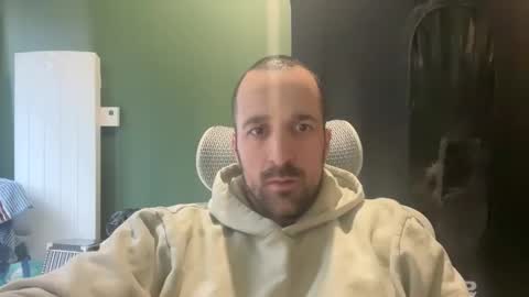 M online show from February 11, 1:37 pm