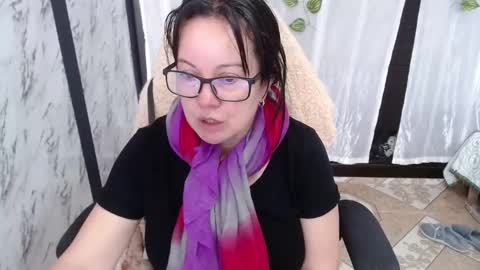 Snapshot of mature_wolf chatting on February 25, 4:25 pm Sonia online show from February 25, 4:25 pm