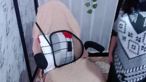 Snapshot of mature_wolf chatting on March 7, 12:34 pm Sonia online show from March 7, 12:34 pm