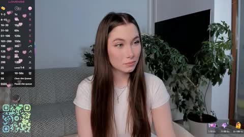 Snapshot of mauddenmon chatting on September 26, 3:09 pm Lucy online show from September 26, 3:09 pm
