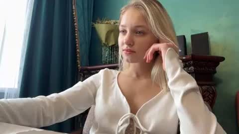 Eva  1st day online show from June 28, 12:23 pm