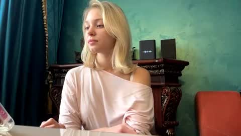 Eva  1st day online show from June 15, 10:40 am