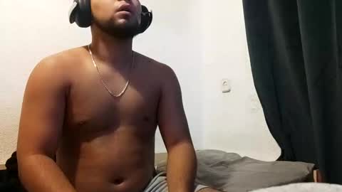 mauroo2025 online show from February 1, 11:42 am