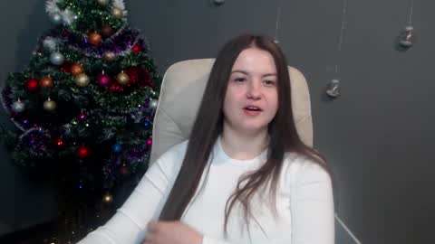 MavkaCute online show from December 19, 7:31 pm