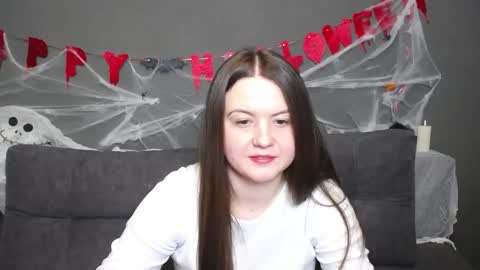 Snapshot of mavkacute chatting on October 16, 6:29 pm MavkaCute online show from October 16, 6:29 pm