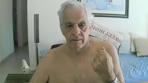 max_2017 online show from December 14, 12:33 pm