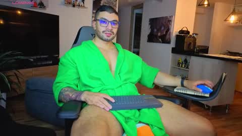 Max online show from November 27, 3:36 am