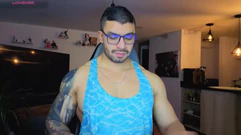 Max online show from November 28, 3:47 am