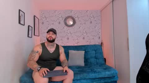 max D. online show from July 6, 7:05 am