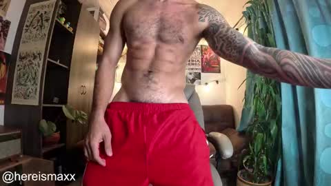 Snapshot of max_greenn chatting on October 17, 10:19 am Max Follow me IGX hereismaxx online show from October 17, 10:19 am