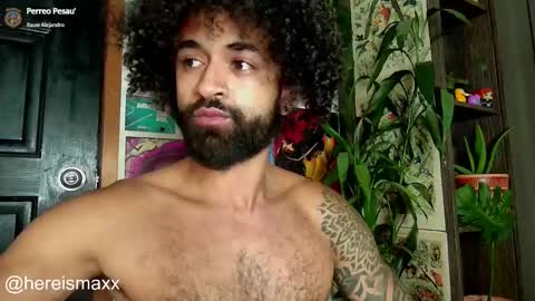 Snapshot of max_greenn chatting on January 1, 3:23 am Max Follow me IGX hereismaxx online show from January 1, 3:23 am
